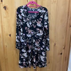 White, Pink and Black V-Neck Long Sleeve Dress